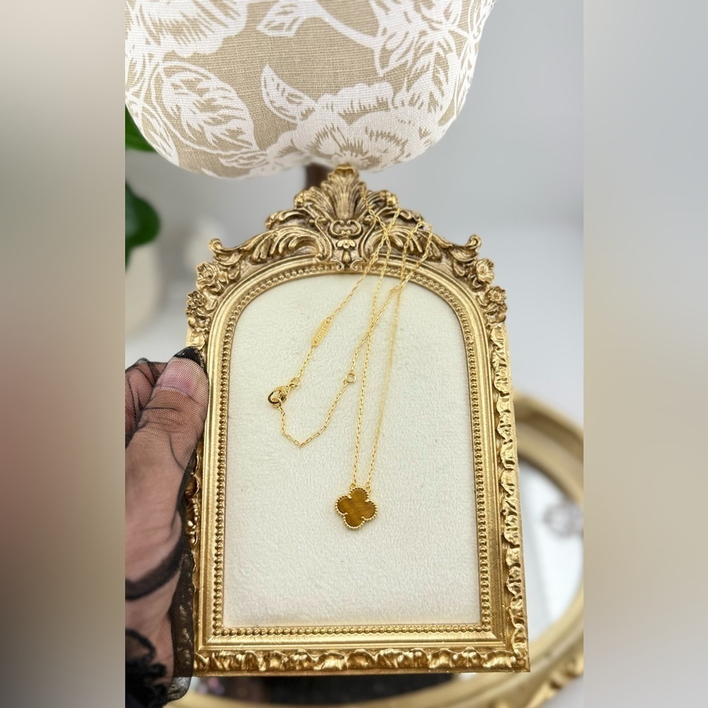 Lucky Alhambra Clover Pendant Necklace Gold & Tiger’s Eye with logo and box - Picture 10 of 11